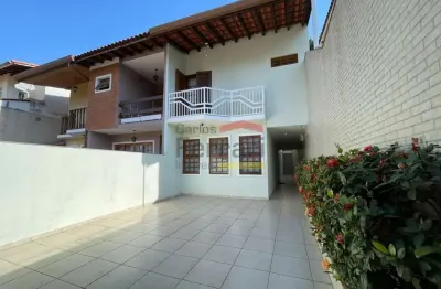 Casa com 3 quartos para alugar na Avenida Senador José Ermírio de Moraes, 1559, Tremembé, São Paulo