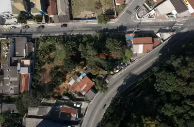 Oportunidade imperdível: terreno de 2.641,31m² no pé da serra da cantareira!