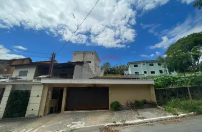 Casa totalmente térrea á venda no jardim guapira - 3 dormitórios e 3 vagas.
