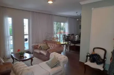 Casa térrea no jardim tremembé com 3 dormitórios, sendo 1 suíte, edícula + garagem para 5 carros