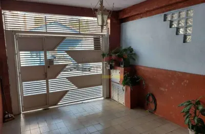 Sobrado localizado na agua fria com 2 dormitórios e 1 vaga