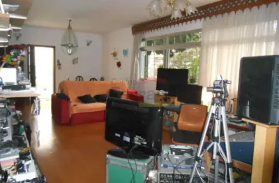 Sobrado na serra da cantareira com piscina, 3 dormitórios, 3 vagas