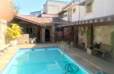Casa assobrdada a venda  na vila ede - 4 dormitórios e 5 vagas