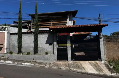 Sobrado à venda com 4 dormitórios e 4 vagas no jardim jaraguá