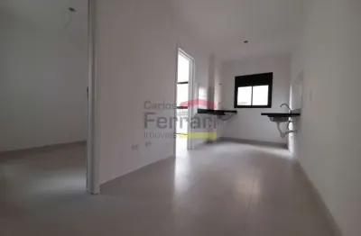 Apartamento com 2 dormitórios bem no  miolo de santana.