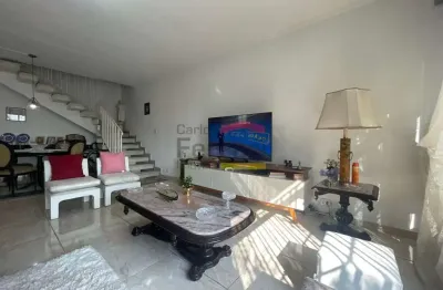Sobrado à venda no jardim frança - 217m², 3 dorms (1 suíte com closet), edícula, terraço e 2 vagas