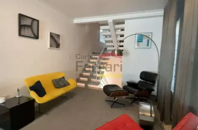 Casa com 3 quartos para alugar na Rua Ismael Neri, 612, Água Fria, São Paulo