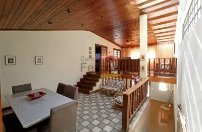 Sobrado à venda com 4 dormitórios, suíte, piscina, espaço gourmet na zona norte