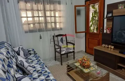 Execelente casa térrea no parque vitória com 2dormitórios sendo 1 suíte,  2 vagas de garagem