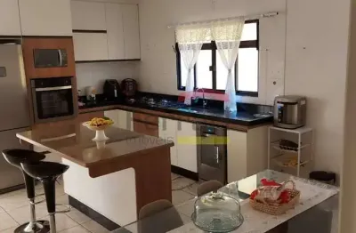 Ótimo sobrado na região do imirim, contendo 3 dormitórios, sendo 1 suite, 2 vagas