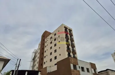 Apartamento na parada inglesa, com 2 quartos, próx. ao sesc santana