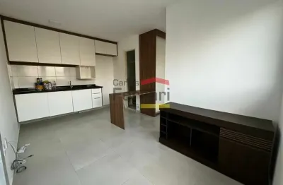 Studio reformado com armários planejados a 700m do metrô jardim são paulo - pronto para morar!