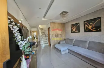 Sobrado à venda no joamar- 3 dormitórios, suíte, área gourmet e 4 vagas de garagem