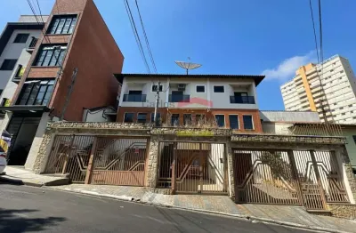 Sobrado à venda na água fria, 3 dormitórios, sendo 1 suíte com varanda.