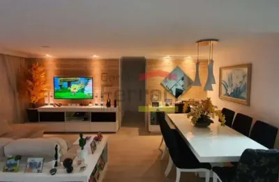 Apartamento com 03 dormitórios, sendo 01 suíte, 02 vagas de garagem, varanda gourmet