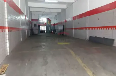 Prédio comercial 200 m² de área de terreno próximo de 800 m²  de área construída venha ver
