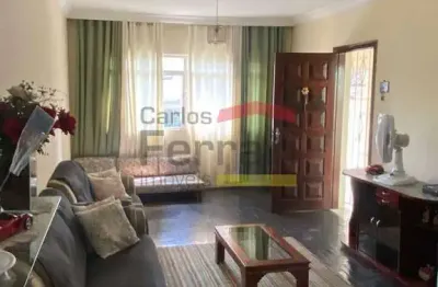 Sobrado  na parada inglesa com 3 dormitórios, sendo 1 suíte, 3 vagas, salão de festas