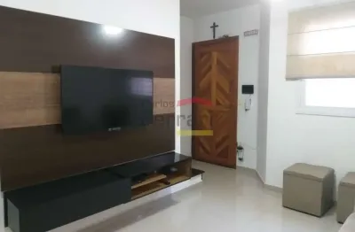 Sobrado em condomínio fechado - água fria - 2 dorm. 2 wc. 1 vaga. 60 m2