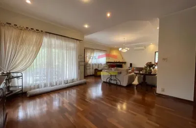 Casa em rua sem saída com vista para a serra da cantareira, 4 dormitórios, sendo 2 suítes