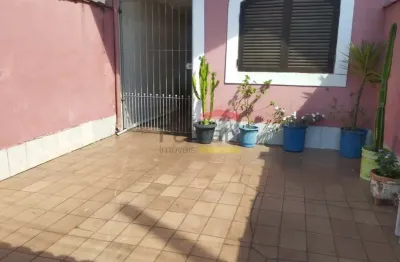 Casa térrea à venda praia grande, vila tupi - próxima à praia!