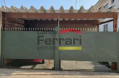 Sobrado à venda no horto florestal. 4 dormitórios, escritório, quintal com churrasqueira e 2 vagas.