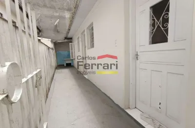 Casa em condomínio em santana para locação. 1 dormitórios, sala, cozinha e banheiro.