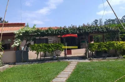 Sítio encantador com lago e lazer completo ? são miguel arcanjo capela de são roque