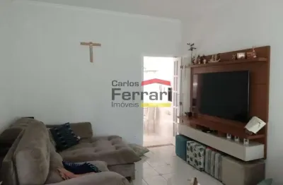 Casa térrea ampla,  próximo ao horto florestal, 3 dormitórios, sendo 1 suíte, 2 vagas