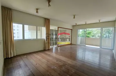 Apartamento 1 por andar à venda na água fria, 4 dormitórios, varanda, depósito e 4 vagas.