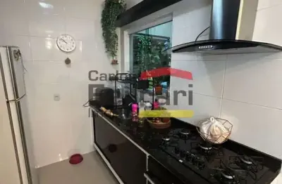 Lindo Sobrado para venda em condomínio fechado. 2 suítes e 2 vagas. Palmas do Tremembé.