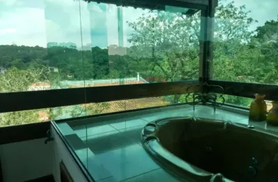 Sobrado para venda no Horto Florestal, 4 suítes, closet, piscina, sauna, 4 vagas