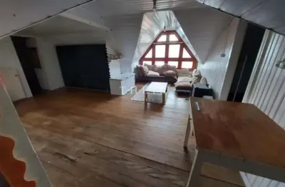 Casa com 5 quartos à venda no Centro, Caxias do Sul 