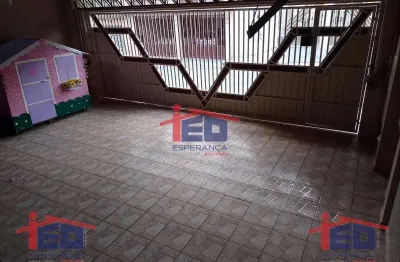 Casa com 3 quartos à venda na Rua Jandira de Marins Peixoto, Metalúrgicos, Osasco