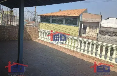 Casa com 3 quartos para alugar na Rua Circular, Santo Antônio, Osasco