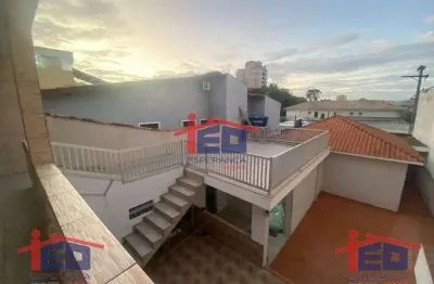 Casa com 2 quartos para alugar na Rua Osório Duque Estrada, Quitaúna, Osasco