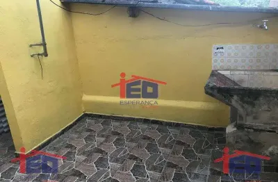 Casa com 2 quartos para alugar na Rua Rubens do Amaral, Bela Vista, Osasco