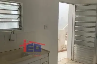 Casa com 1 quarto para alugar na Avenida Yara, Vila Yara, Osasco