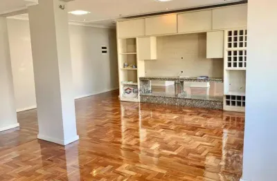Belíssimo apartamento semimobiliado c/ 3 dormitórios no bairro centro