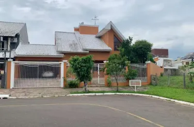 Sobrado c/ 5 quartos (02 suítes) no bairro moinhos de vento