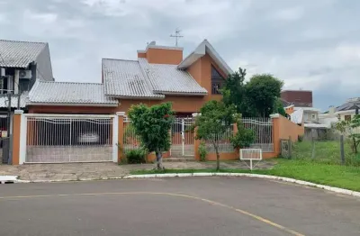 Casa com 5 quartos para alugar na Rua Escócia, 29, Moinhos De Vento, Canoas