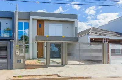 Casa à venda na Rua Capão Novo, 83, Mont Serrat, Canoas