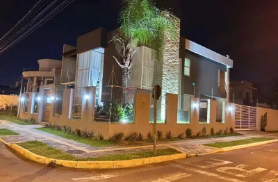 Sobrado c/ 4 quartos (03 suítes) no bairro moinhos de vento/canoas