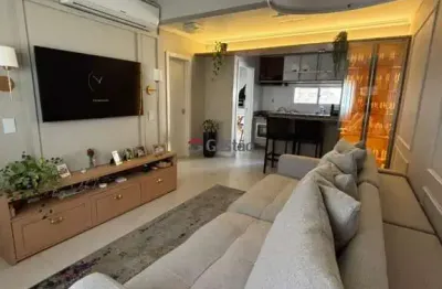 Sobrado em condomínio à venda em canoas, semimobiliado e com 3 vagas de garagem