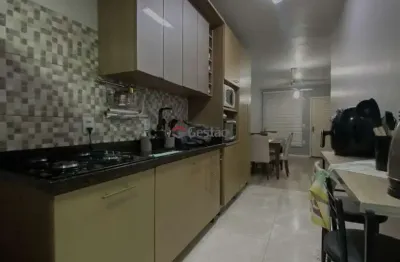 Casa em condomínio fechado com 02 dormitórios bairro olaria