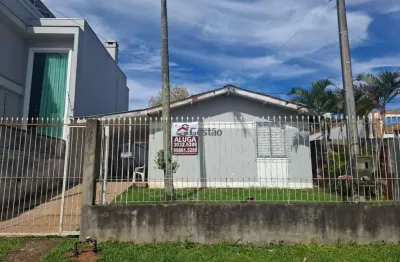 Casa térrea mobiliada com 02 dormitórios e piscina bairro estância velha