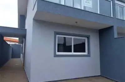 Sobrado com excelente acabamento e vista para a pedra grande