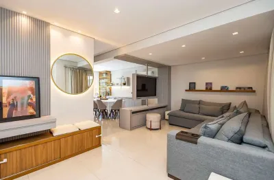 Sobrado triplex com 3 dormitórios e 1 suíte  à  venda no portão  curitiba - pr