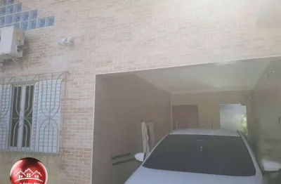 Em ótima localização - casa geminada na ponte nova - 2 dormitórios.