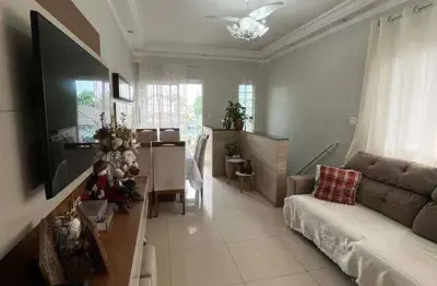Sobreposta alta com sacada e em ótimo local da vila nova em cubatão - vende com os planejados!!