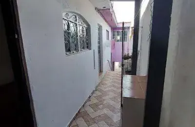 Casa / sobrado para locação em taboão da serra, jardim record, 2 dormitórios, 1 banheiro, 1 vaga